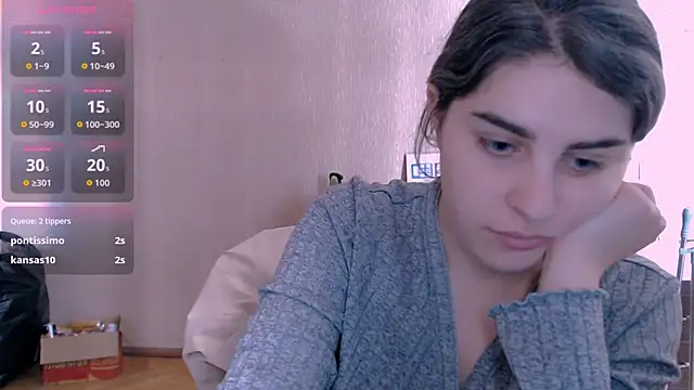 Snapshot of _Roselina_ chatting on 8, 10, 2025 Roselina online show from 8, 10, 2025