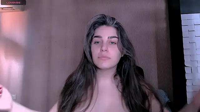 Snapshot of _Roselina_ chatting on 18, 11, 2025 Roselina online show from 18, 11, 2025