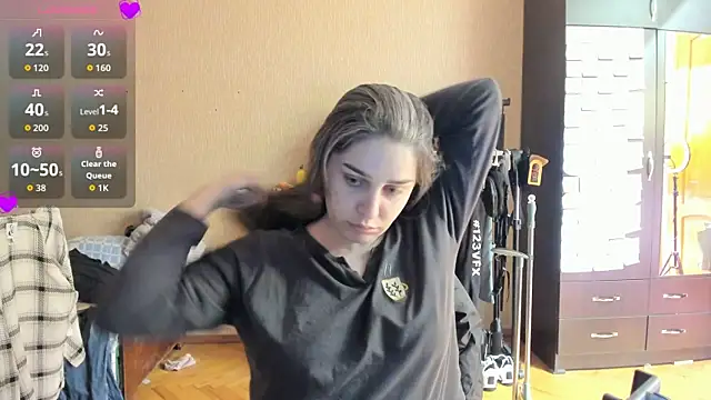 Snapshot of _Roselina_ chatting on 6, 5, 2026 Roselina online show from 6, 5, 2026