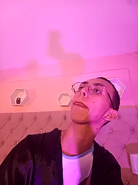 EthaanCox online show from 21, 3, 2025