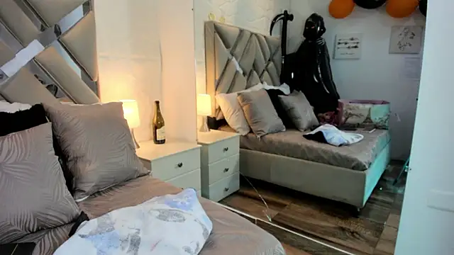 raquell moore online show from 3, 11, 2025