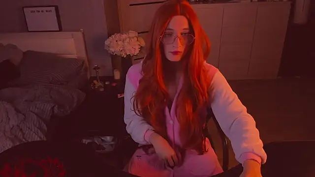 foxy jpg online show from 23, 11, 2025