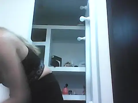 VittoriaTaylor online show from 12, 3, 2025