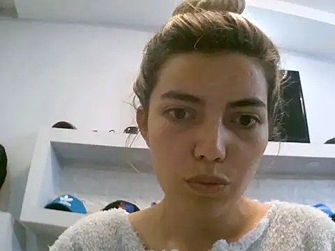 VittoriaTaylor online show from 3, 6, 2026