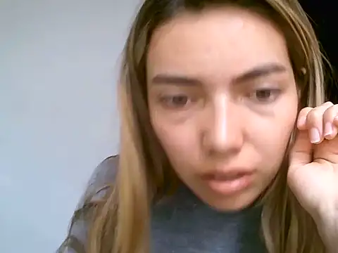 VittoriaTaylor online show from 7, 6, 2026