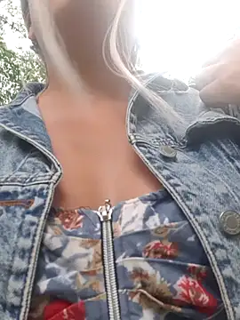 Snapshot of monicavictoria1301 chatting on 16, 3, 2025 monicavictoria1301 online show from 16, 3, 2025