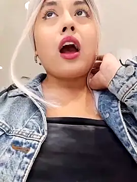 Snapshot of monicavictoria1301 chatting on 22, 3, 2025 monicavictoria1301 online show from 22, 3, 2025