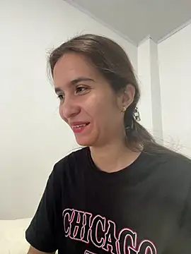Bella still online show from 2, 7, 2026