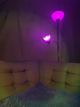 xoxoHotCoCo online show from 28, 4, 2026