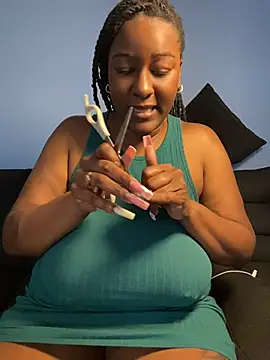 Snapshot of xoxoHotCoCo chatting on 6, 6, 2026 xoxoHotCoCo online show from 6, 6, 2026
