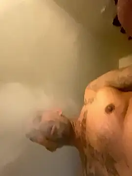 Snapshot of hornycouple818 chatting on 17, 9, 2025 hornycouple818 online show from 17, 9, 2025