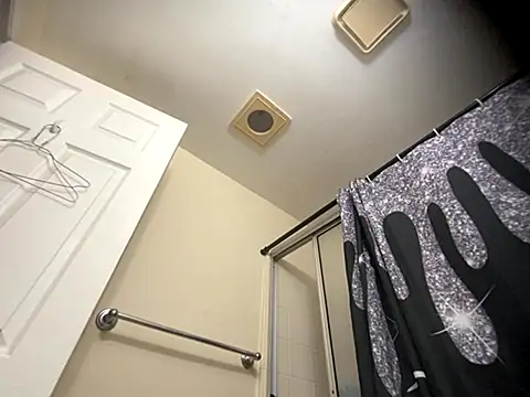 Snapshot of hornycouple818 chatting on 7, 11, 2025 hornycouple818 online show from 7, 11, 2025