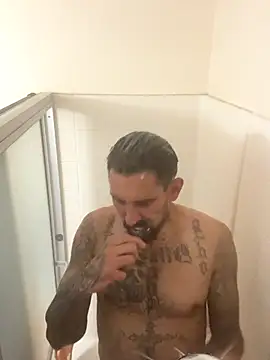 Snapshot of hornycouple818 chatting on 20, 11, 2025 hornycouple818 online show from 20, 11, 2025