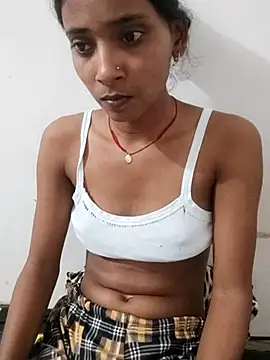 Snapshot of Divya-2007 chatting on 11, 10, 2025 Divya-2007 online show from 11, 10, 2025