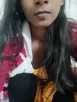 Snapshot of Divya-2007 chatting on 20, 12, 2025 Divya-2007 online show from 20, 12, 2025