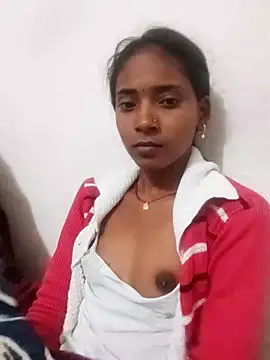 Snapshot of Divya-2007 chatting on 2, 2, 2026 Divya-2007 online show from 2, 2, 2026