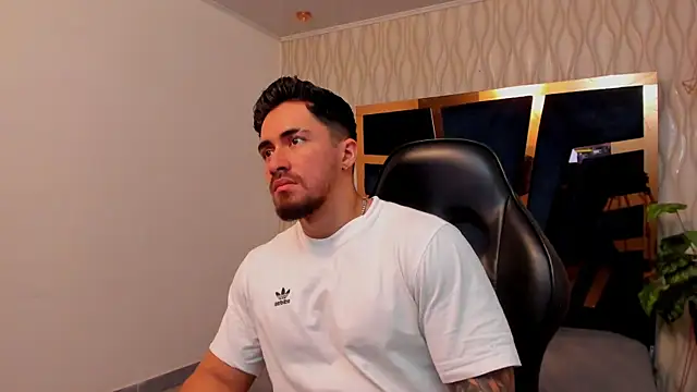 Brad Summer online show from 4, 12, 2025