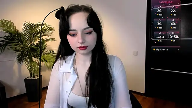 Noirael online show from 28, 4, 2026