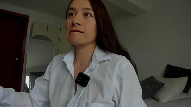 Snapshot of Andrewine89 chatting on 4, 11, 2025 Andrewine89 online show from 4, 11, 2025