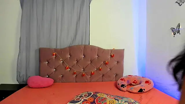  TommyandGrace online show from 15, 2, 2025