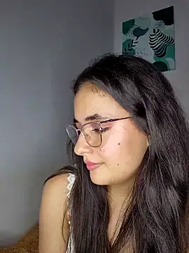 Snapshot of baaby-miiaa chatting on 18, 3, 2025 baaby-miiaa online show from 18, 3, 2025