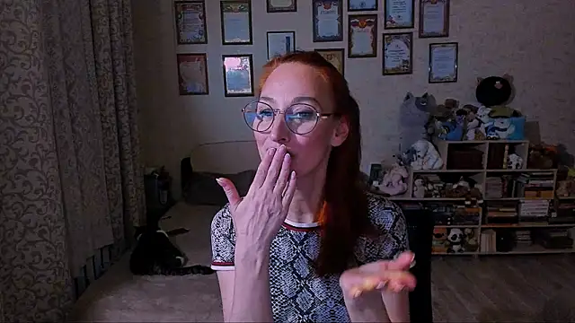 red rocco online show from 20, 2, 2025