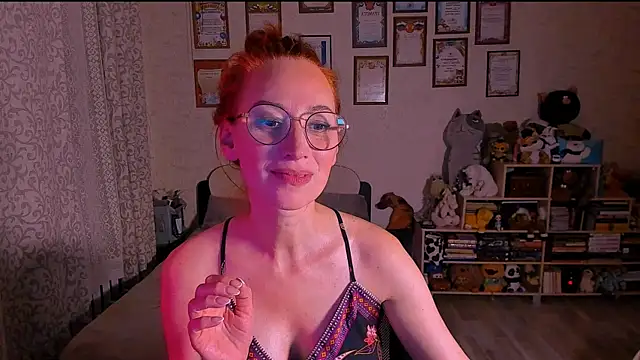 red rocco online show from 7, 3, 2025