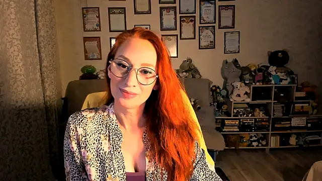 red rocco online show from 17, 10, 2025