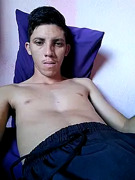 welitonzz28 online show from 24, 4, 2026