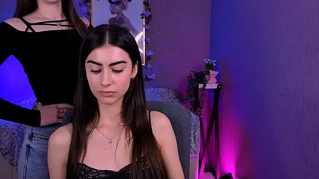 flora ri online show from 18, 2, 2026