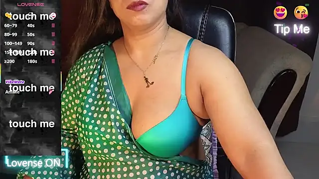 Bengali Cute Girl online show from 15, 4, 2026