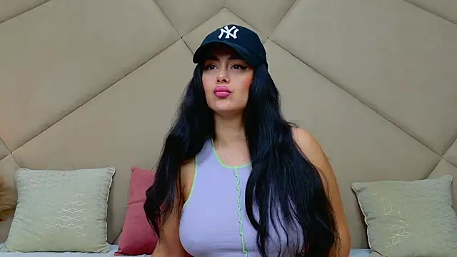 Snapshot of ChloeFrost chatting on 28, 9, 2025 ChloeFrost online show from 28, 9, 2025