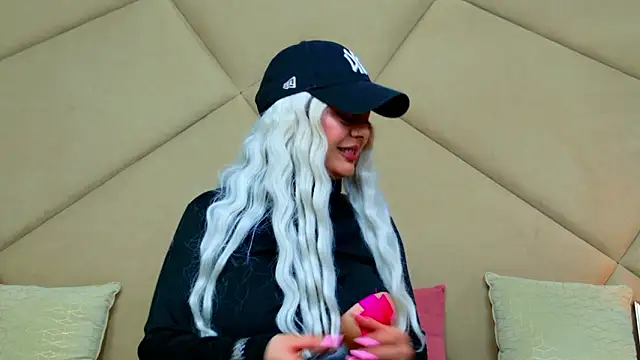 Snapshot of ChloeFrost chatting on 6, 3, 2026 ChloeFrost online show from 6, 3, 2026