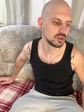 AssHunter4k online show from 21, 2, 2025