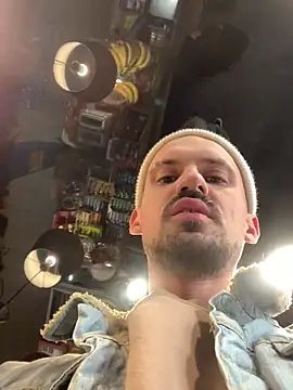 AssHunter4k online show from 20, 3, 2025