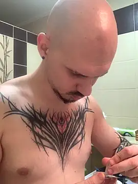 AssHunter4k online show from 5, 12, 2025