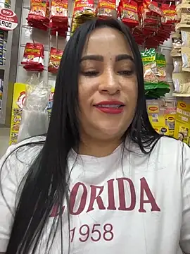 Snapshot of Miia_Jazmin chatting on 6, 6, 2026 Miia Jazmin online show from 6, 6, 2026