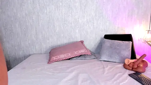 isabella zc online show from 7, 3, 2025