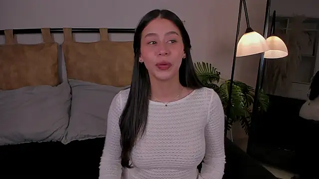 hannah brady online show from 18, 9, 2025