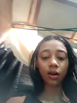 Zoe Sweett18 online show from 6, 3, 2025