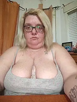 diosacurvy1984 online show from 24, 4, 2026