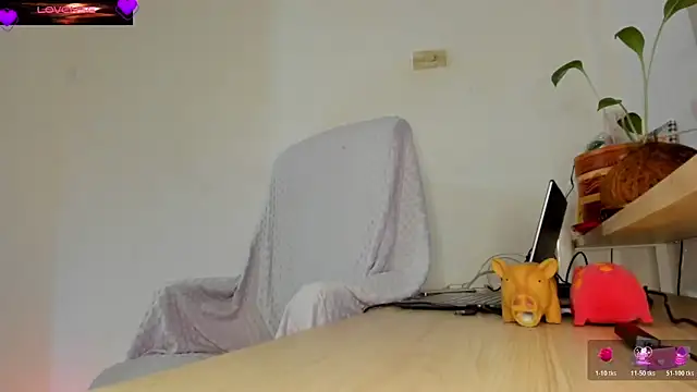 VioletParkker online show from 9, 6, 2026