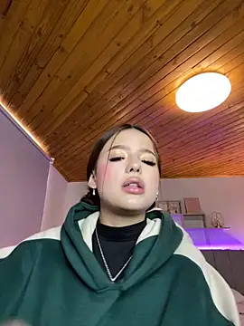 Sofia18 pinkk online show from 3, 3, 2025