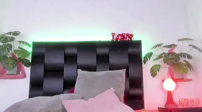 CarolayIndriago online show from 19, 1, 2025