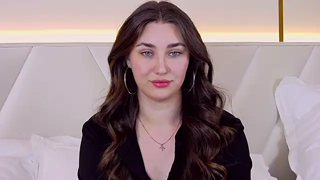 KiraBarlows online show from 23, 2, 2025