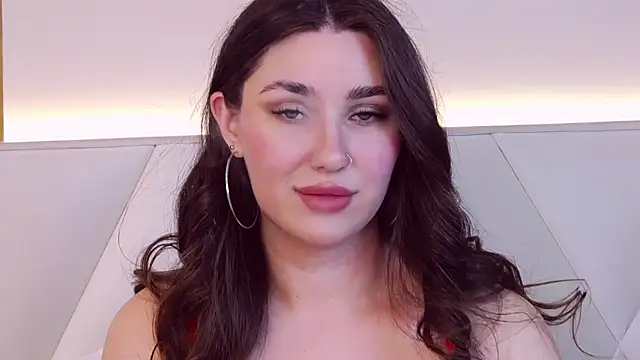 KiraBarlows online show from 28, 2, 2025