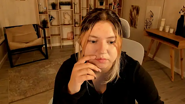 DiaAngell online show from 19, 9, 2025