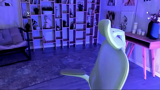 DiaAngell online show from 10, 10, 2025