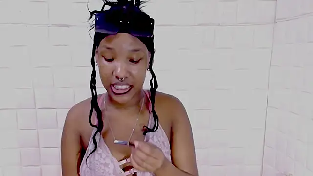 EroticSexyPrada online show from 21, 4, 2026