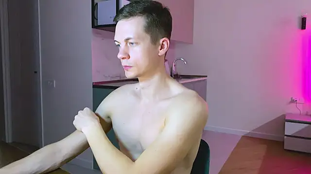 max shy online show from 5, 3, 2025